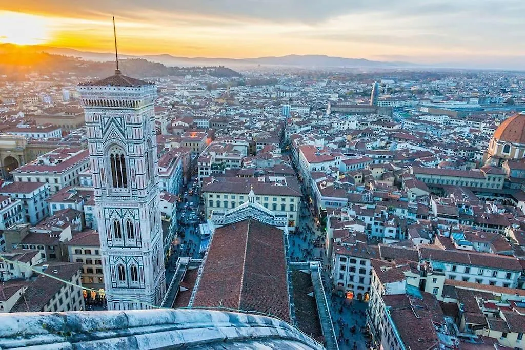 Cozy Apartment With Private Garden - City Center - Firenze Italien