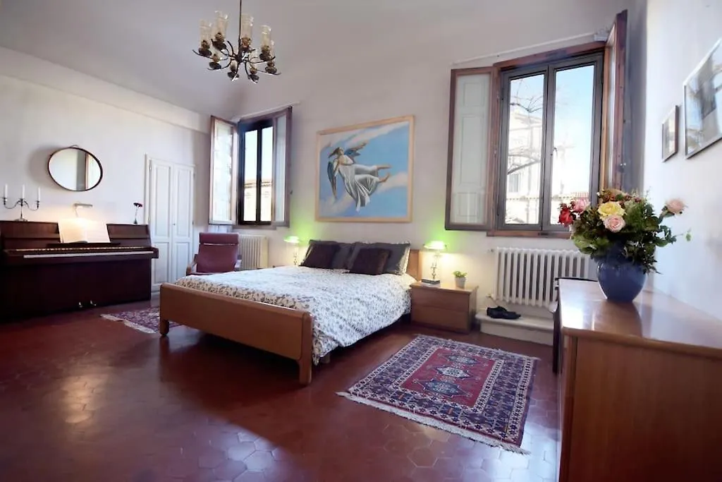 Cozy Apartment With Private Garden - City Center - Firenze
